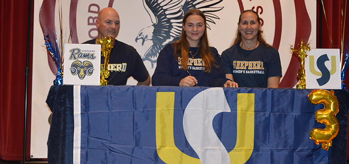 Oxford’s Madalyn Barrows officially signs letter of intent